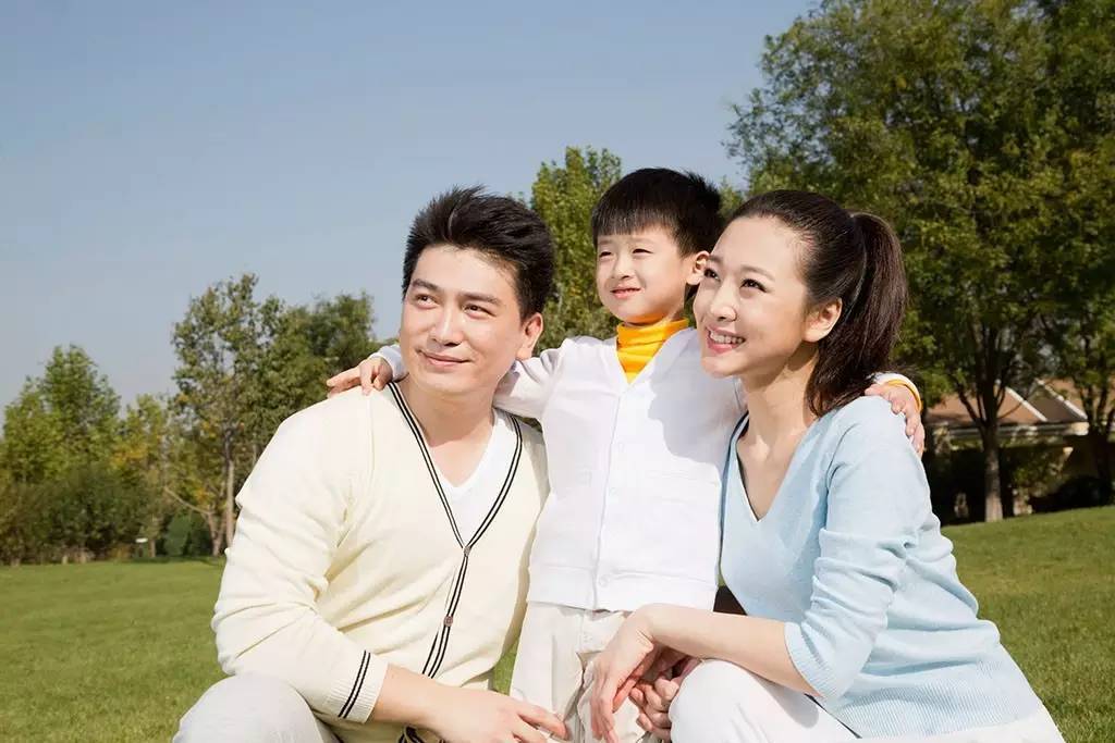 老婆生孩子发圈的感谢句子
