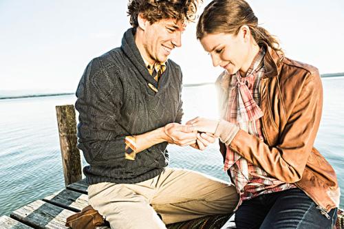 见面礼和订婚钱一样吗 见面礼和订婚钱各多少