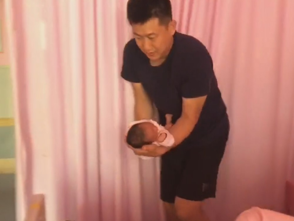 喜得千金的经典语句