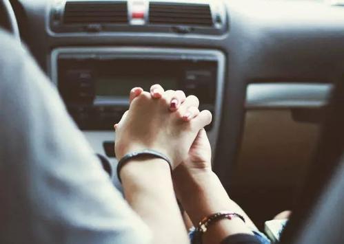 结婚周年祝福语8个字 8个字结婚纪念日祝福