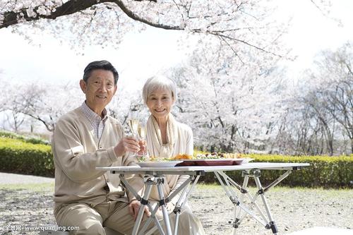 结婚两周年纪念日短句 纪念两周年感情的句子