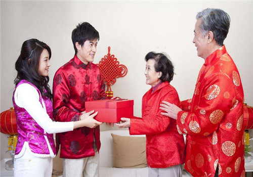 亲家见面送什么礼物好