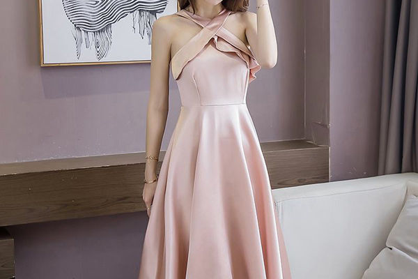 女儿结婚妈妈穿什么颜色衣服好