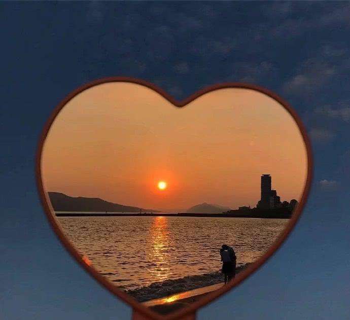 情人节送给女朋友的情话 情人节说什么话最感动