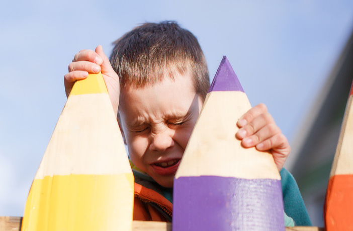 因为分离焦虑孩子不想上学