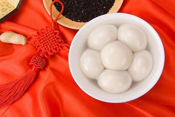 朋友圈发花灯的说说