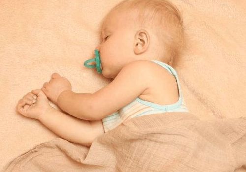 祝福宝宝简短内涵的话