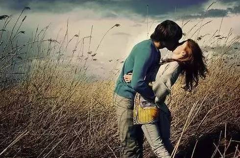 暖心简短表白文案 发朋友圈的表白文案