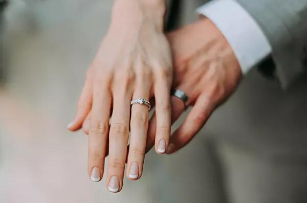 白色情人节送什么礼物好