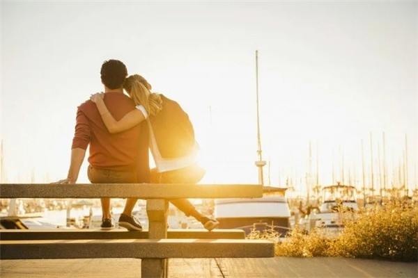 发朋友圈情人节句子