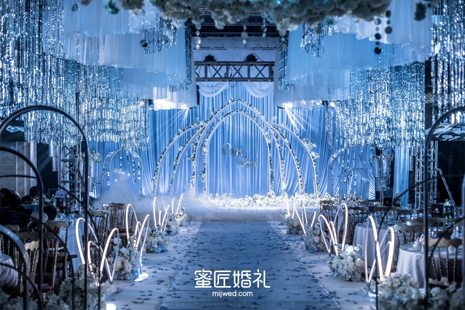 郑州纯美婚礼布置