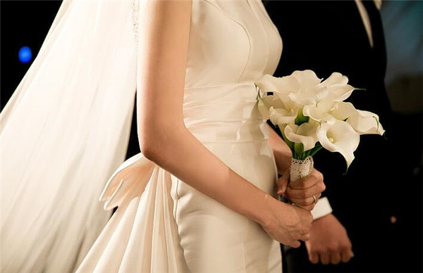 结婚三套衣服的流程