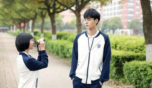 怎么看一个男生是不是喜欢你