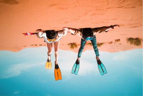 形容情侣很甜蜜的成语