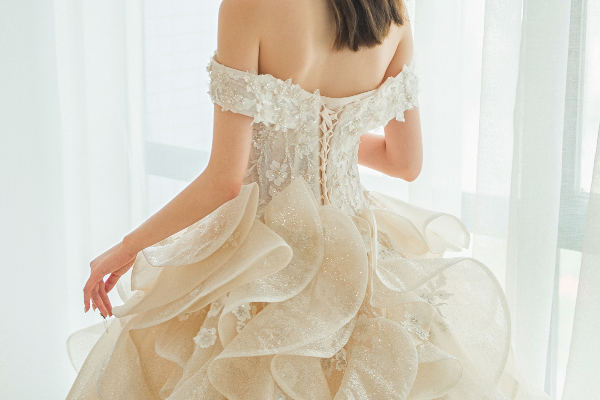 娄底婚礼租衣服大概多少钱 娄底婚礼租衣服怎么收费的