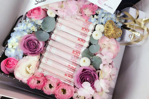 新婚送朋友什么礼物比较好