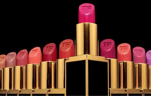 男生送女生口红代表什么