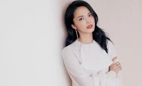 赞美女人气质高雅的短句