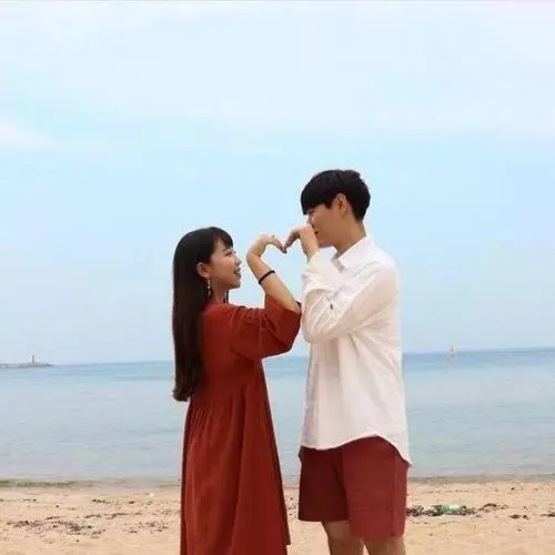 惹女朋友生气了怎么哄她开心