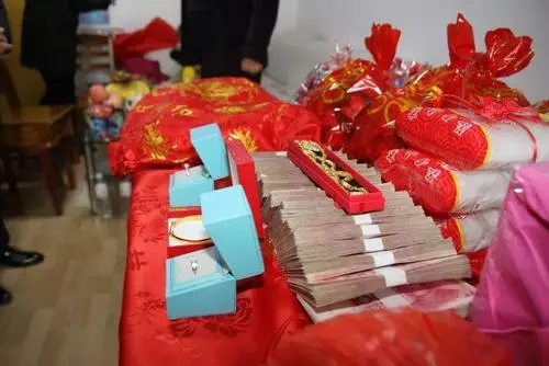 湖南彩礼钱一般给多少2021