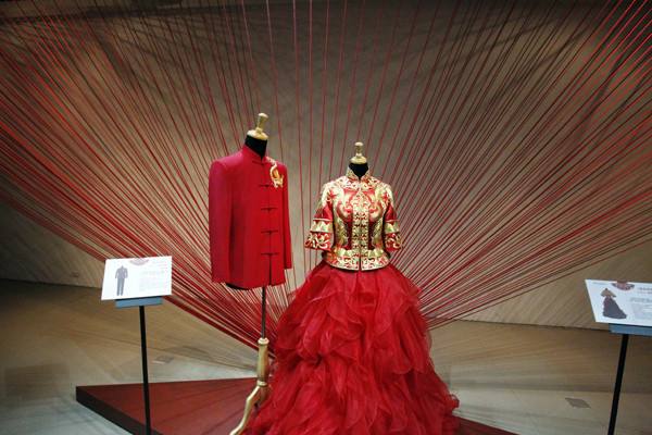 长沙婚礼租婚纱礼服三套多少钱 长沙婚礼礼服租赁一般多少钱