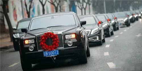 婚车颜色搭配有什么讲究