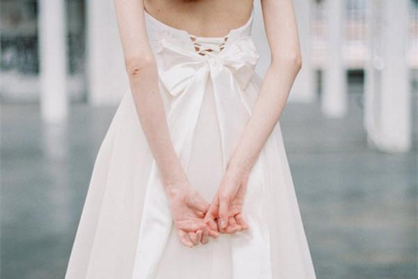 婚纱礼服