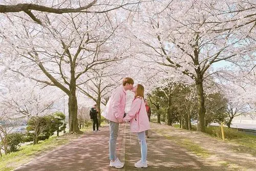 圣诞节送男朋友什么礼物比较好