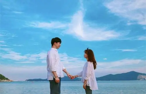 跟男朋友聊天没话题怎么办