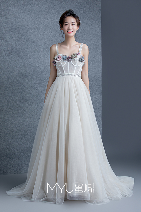 长沙结婚礼服租还是买 长沙结婚礼服租借