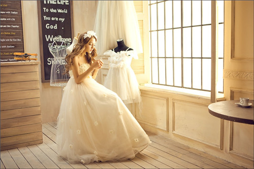 婚纱礼服