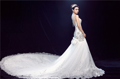 长沙哪里在卖婚纱礼服 长沙哪里有实体店卖礼服