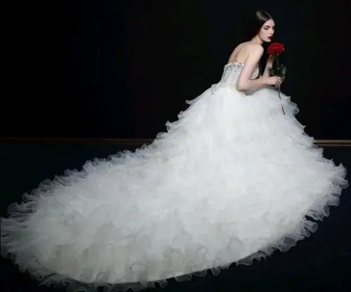 婚纱颜色禁忌 婚纱颜色代表的意义