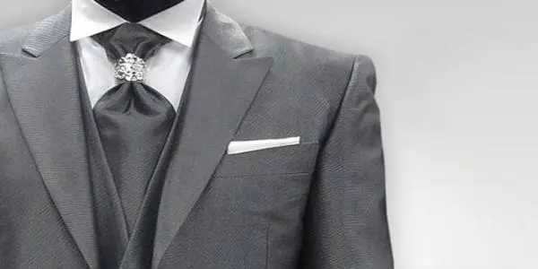 结婚新郎忌穿什么颜色礼服