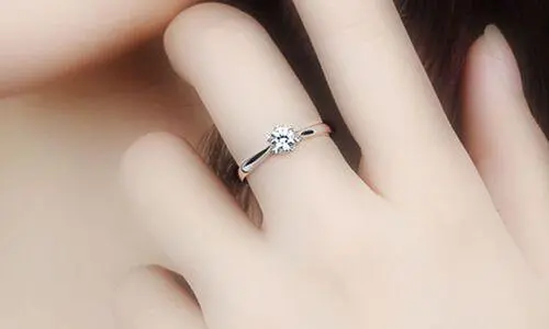 求婚戒指买多大