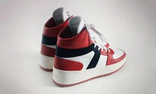 男朋友送女朋友鞋子代表什么