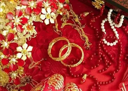 结婚三金指的是哪三金