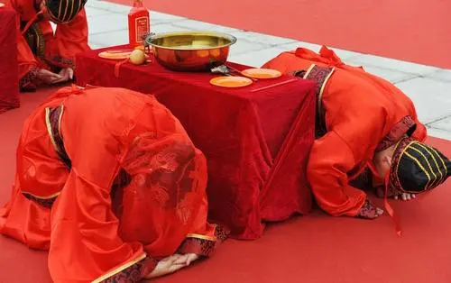 子孙桶里的东西谁吃