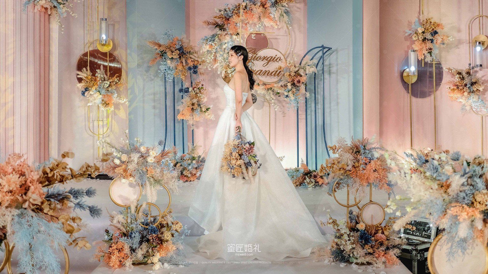 婚庆多少钱
