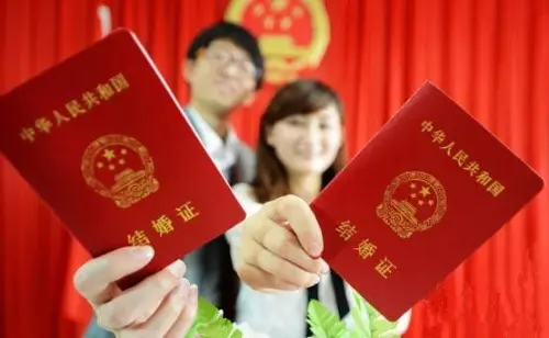 上大学可以结婚吗