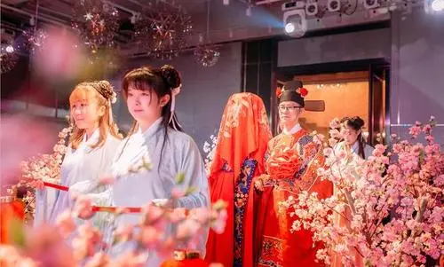 八个字祝愿新婚