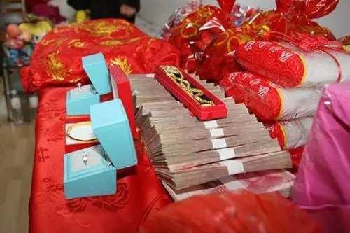 结婚两年离婚女方要退彩礼钱吗