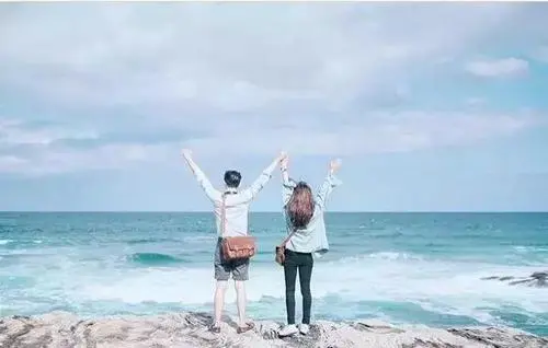 女孩子哭了怎么安慰