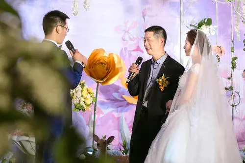 男士参加婚礼穿搭推荐 参加婚礼男士休闲搭配