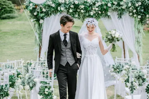 拍婚纱照需要自己准备什么