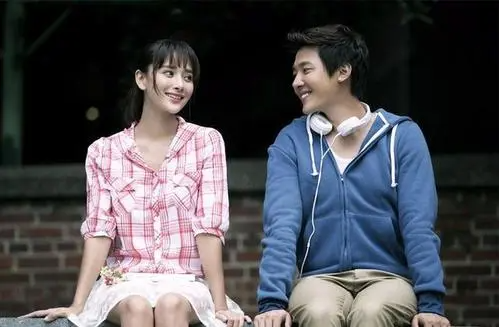 适合异地恋睡前讲的小故事