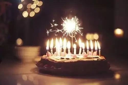 2021生日祝福语简短霸气