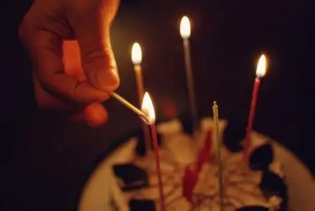 祝老公生日幽默八个字