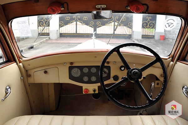 郑州劳斯莱斯老爷车婚车租赁