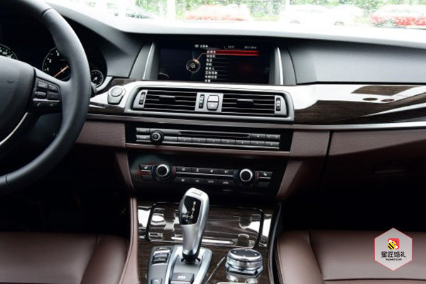 郑州宝马五系婚车租赁